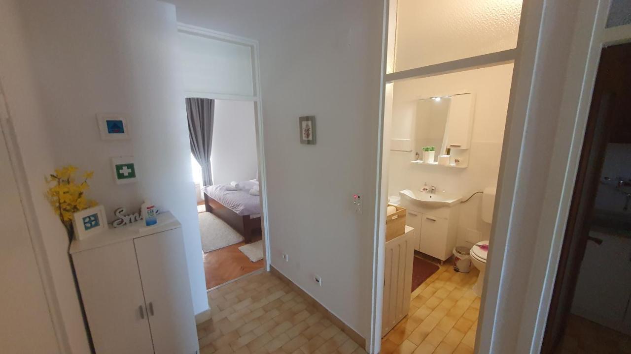 אומיס Apartment Dina מראה חיצוני תמונה